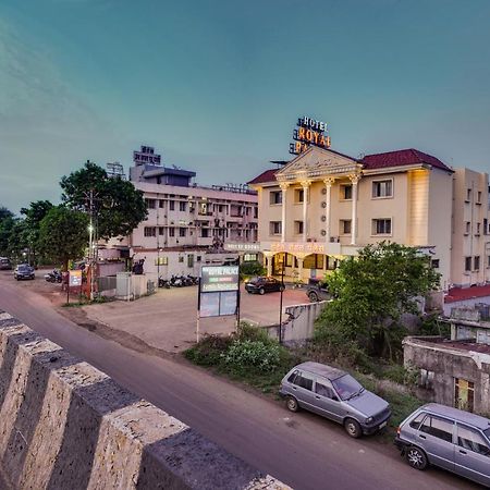 Hotel Royal Palace Karād Zewnętrze zdjęcie